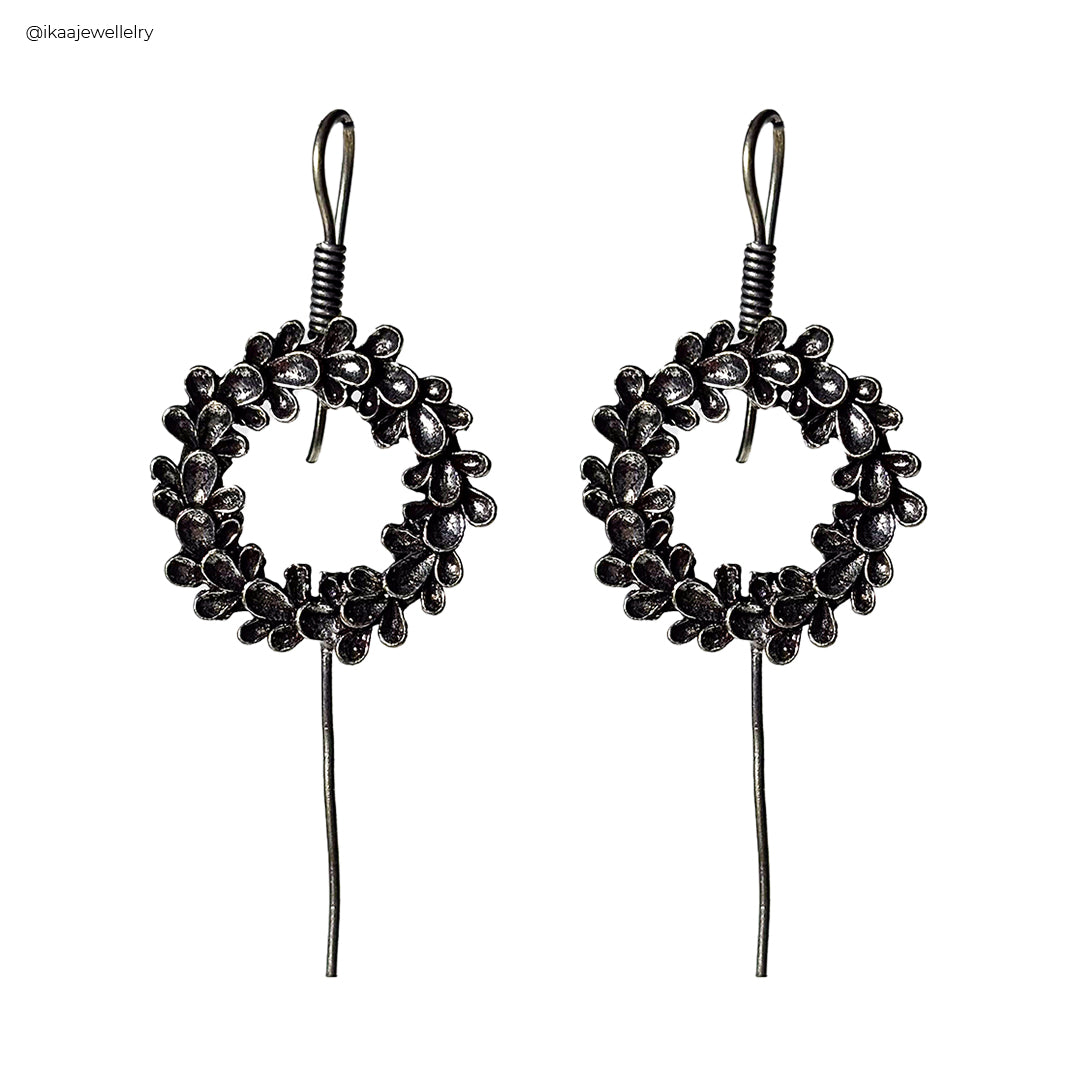 Juhi Floral Earcuff