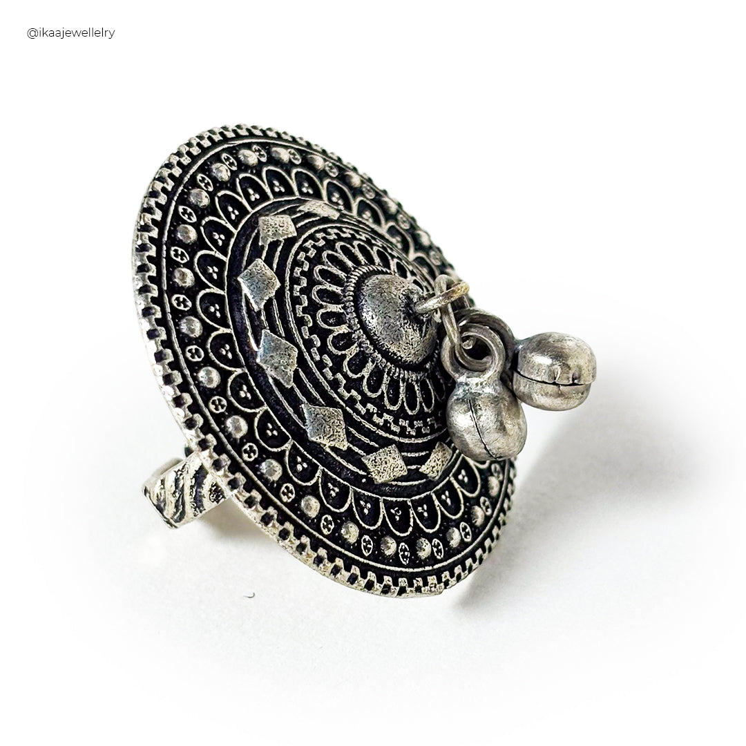 Adiva Oxidised Ring