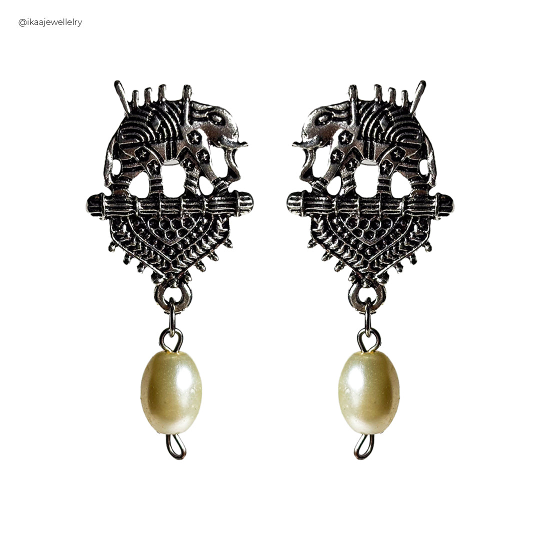 Hastini Earrings