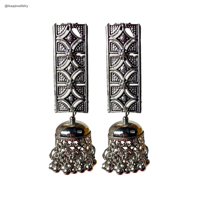 Janhavi Earrings