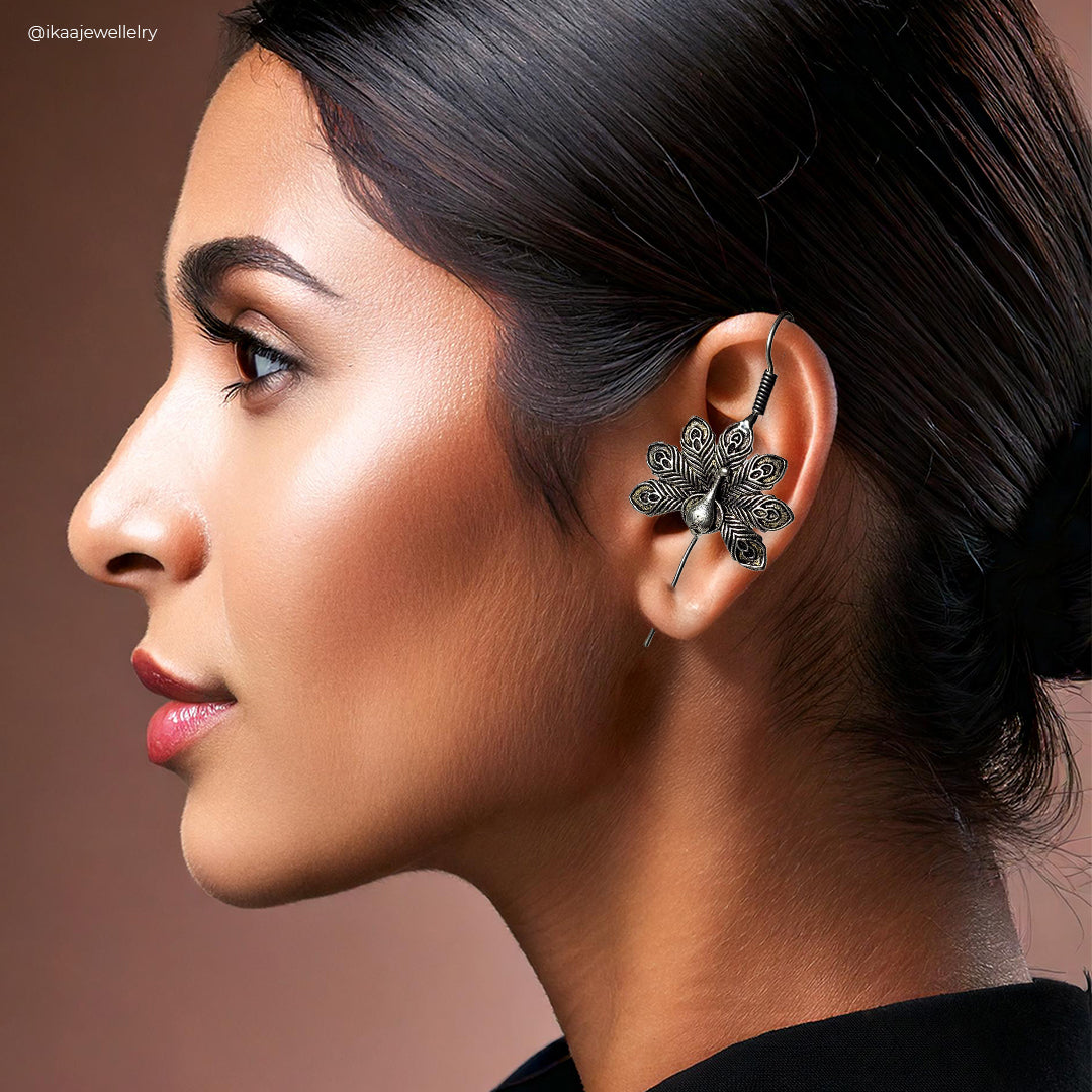 Saanjh Peacock Earcuff