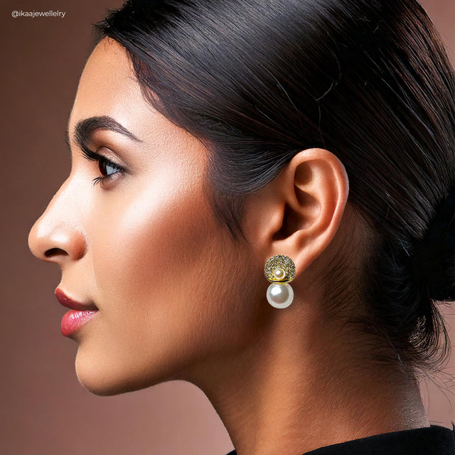 Saisha Pearl Earring